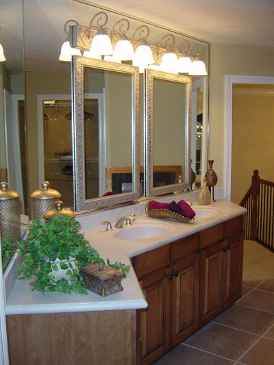 Columbus Ft Wayne South Bend Indiana Design of a Bathroom Creative Decor and Bath Decorator Style